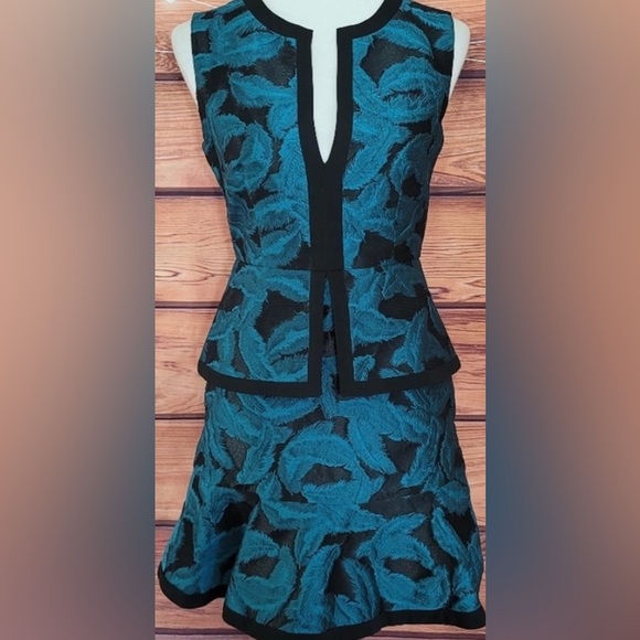 BCBGMaxAzria Sleeveless Suni Teal Feather Jacquard Peplum Mini Dress CL3 - Picture 3 of 8